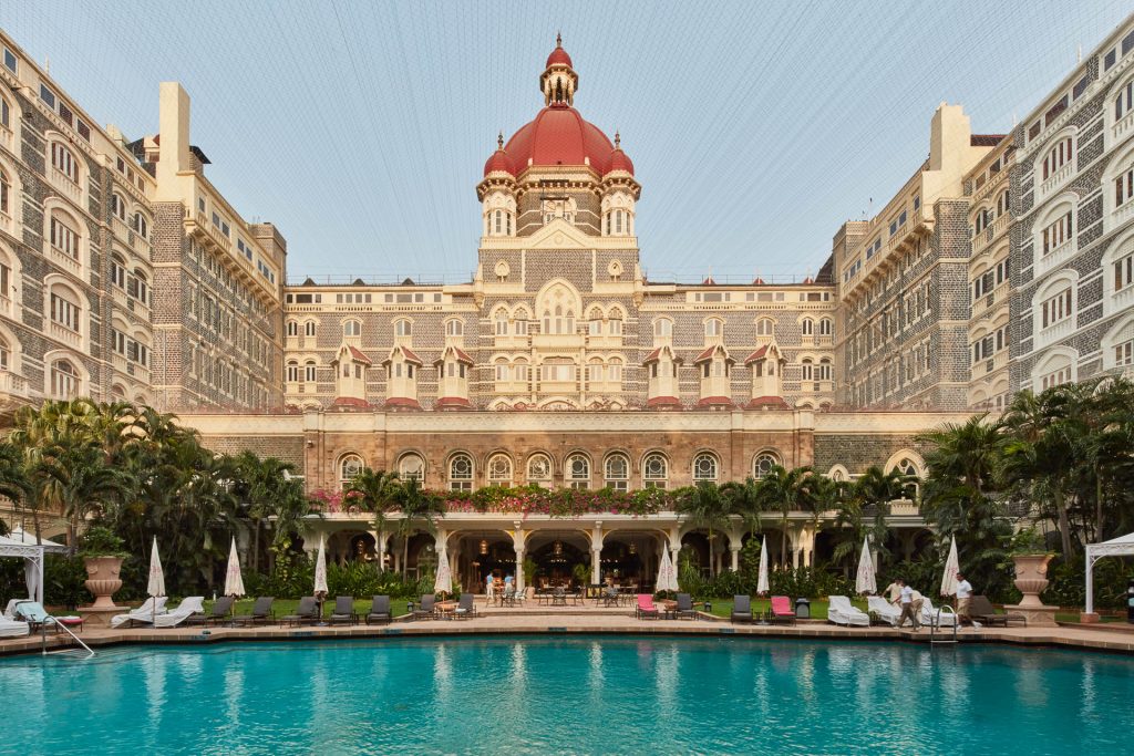 Hotels, Their Evolution and Growth : Introduction to Tourism, Hospitality ; Hotel Industry 1 Hotels, Their Evolution and Growth : Introduction to Tourism, Hospitality ; Hotel Industry 1