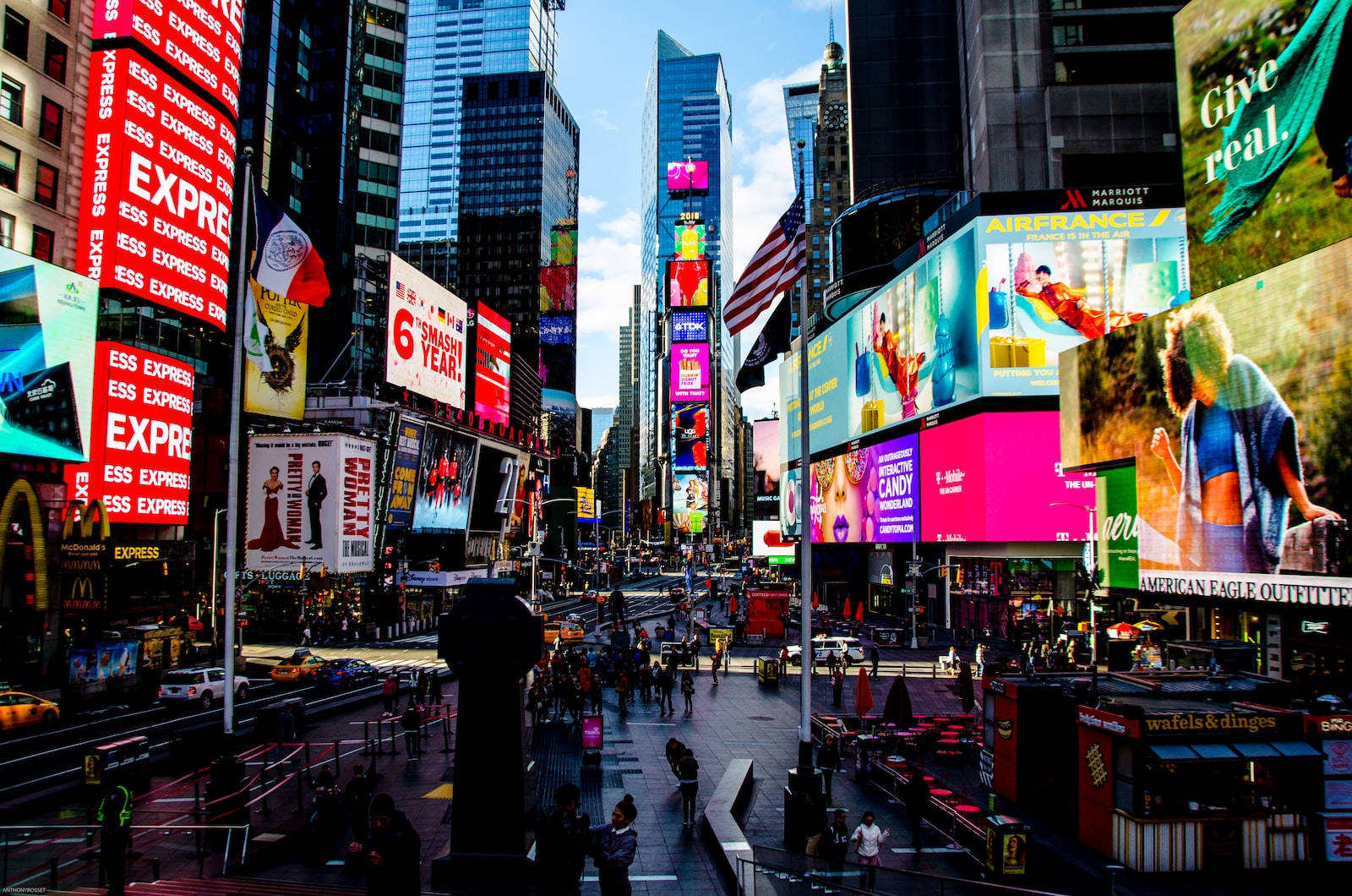 Role of a Copywriter & Attributes of Good Advertising in Hospitality Industry