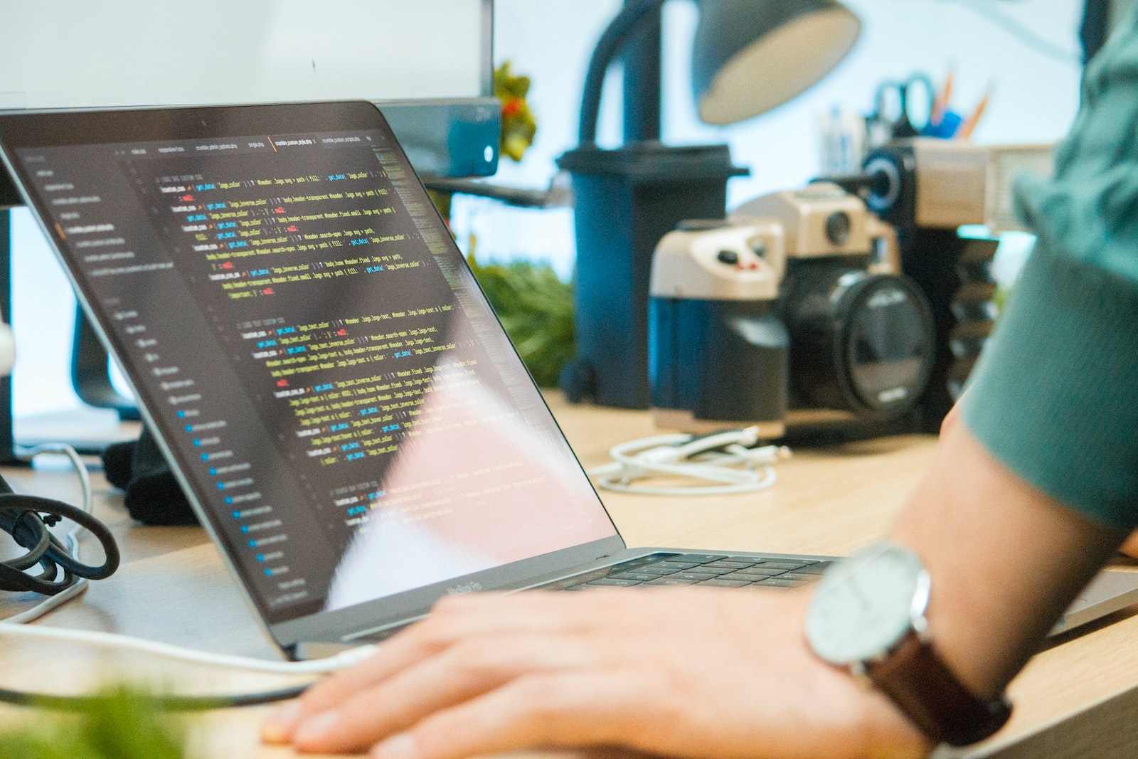 Systems Analysis & Computer Languages: Improving Hospitality Operations